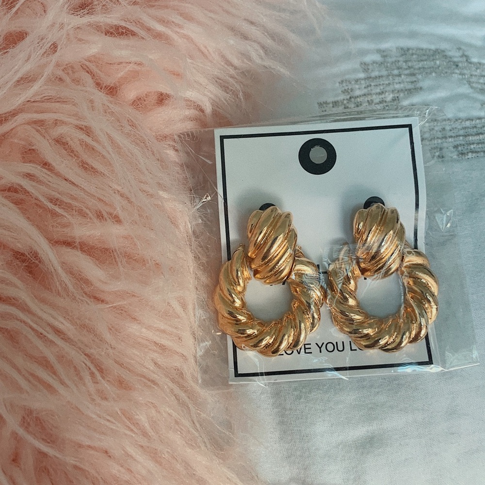 Small Statement Hoops